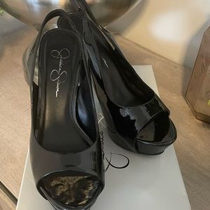 Jessica Simpson Black Patent Leather Platform Peep-Toe Heels size 8M